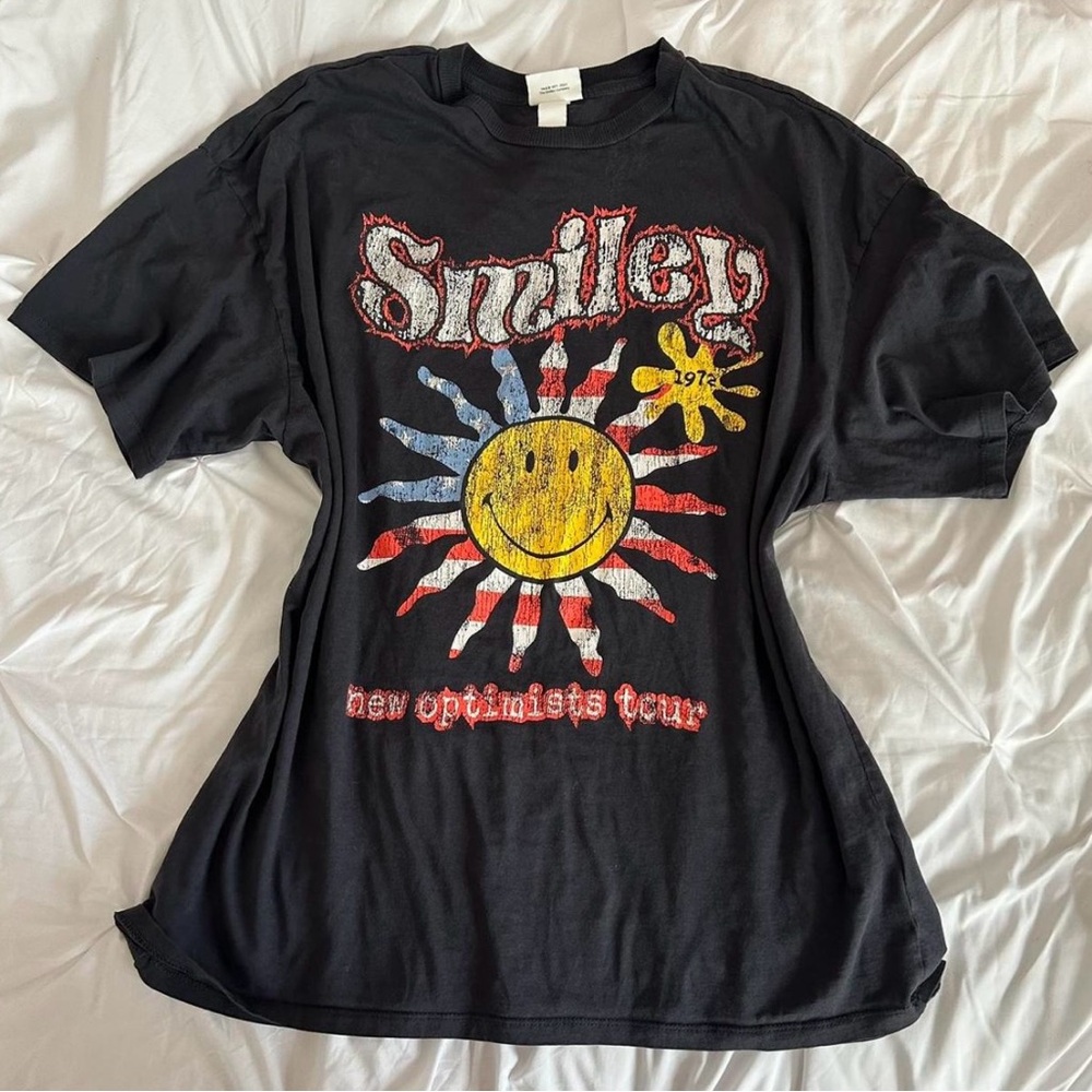 h&m smiley sun graphic tee